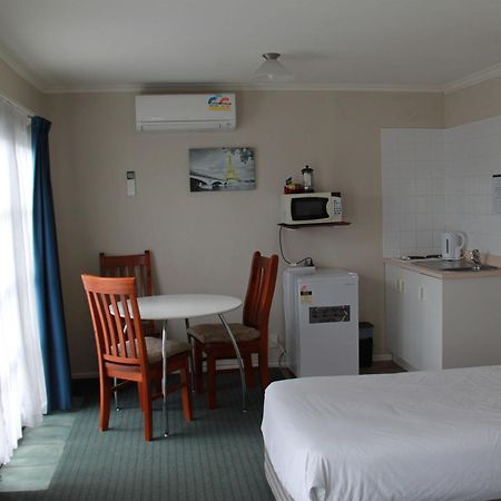 Asure Camelot Arms Motor Lodge Auckland Phòng bức ảnh