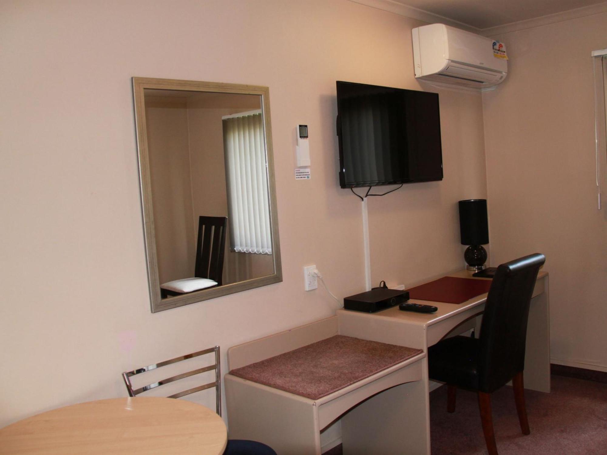 Asure Camelot Arms Motor Lodge Auckland Phòng bức ảnh