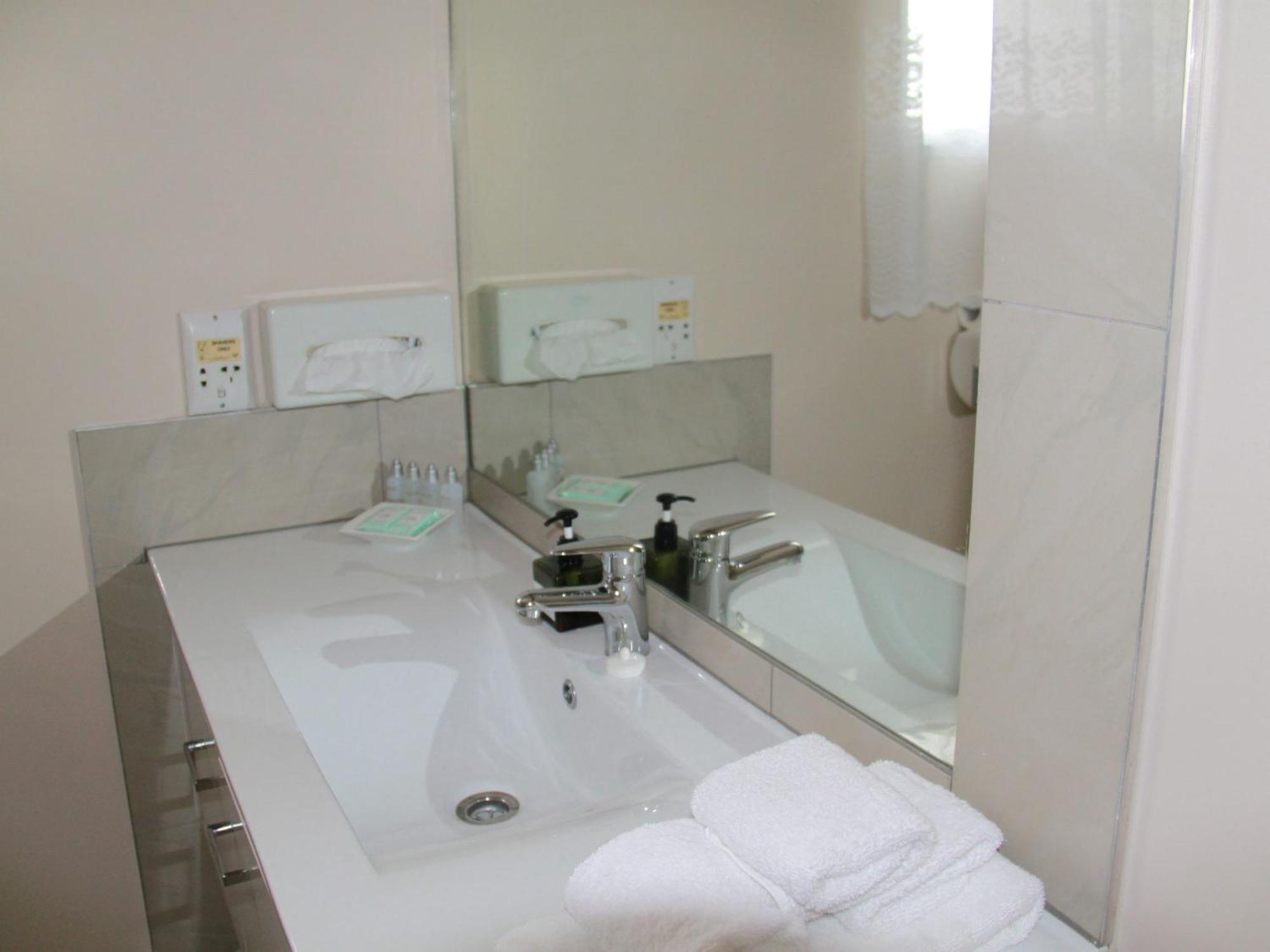 Asure Camelot Arms Motor Lodge Auckland Phòng bức ảnh