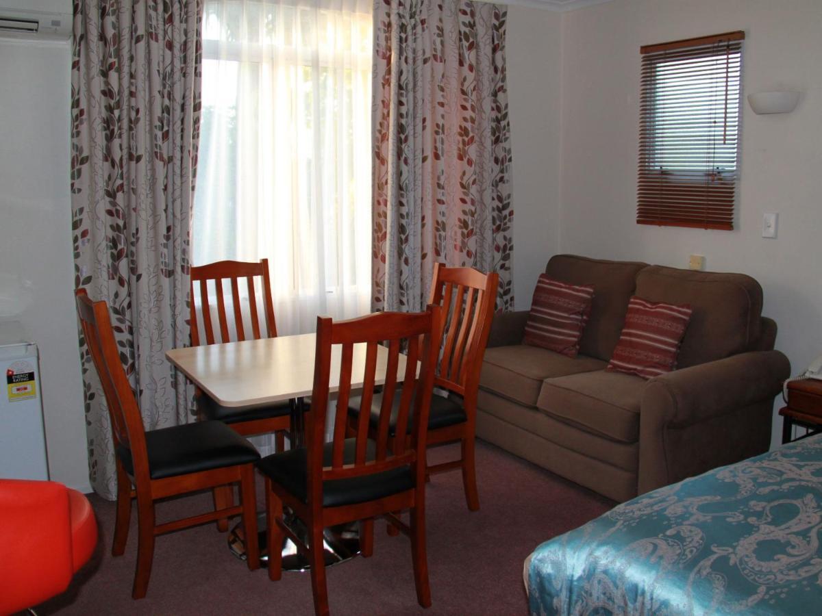 Asure Camelot Arms Motor Lodge Auckland Phòng bức ảnh